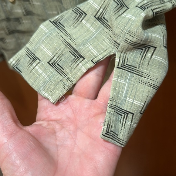 Geoffrey Beene 100% silk shirt size large - Picture 4 of 6